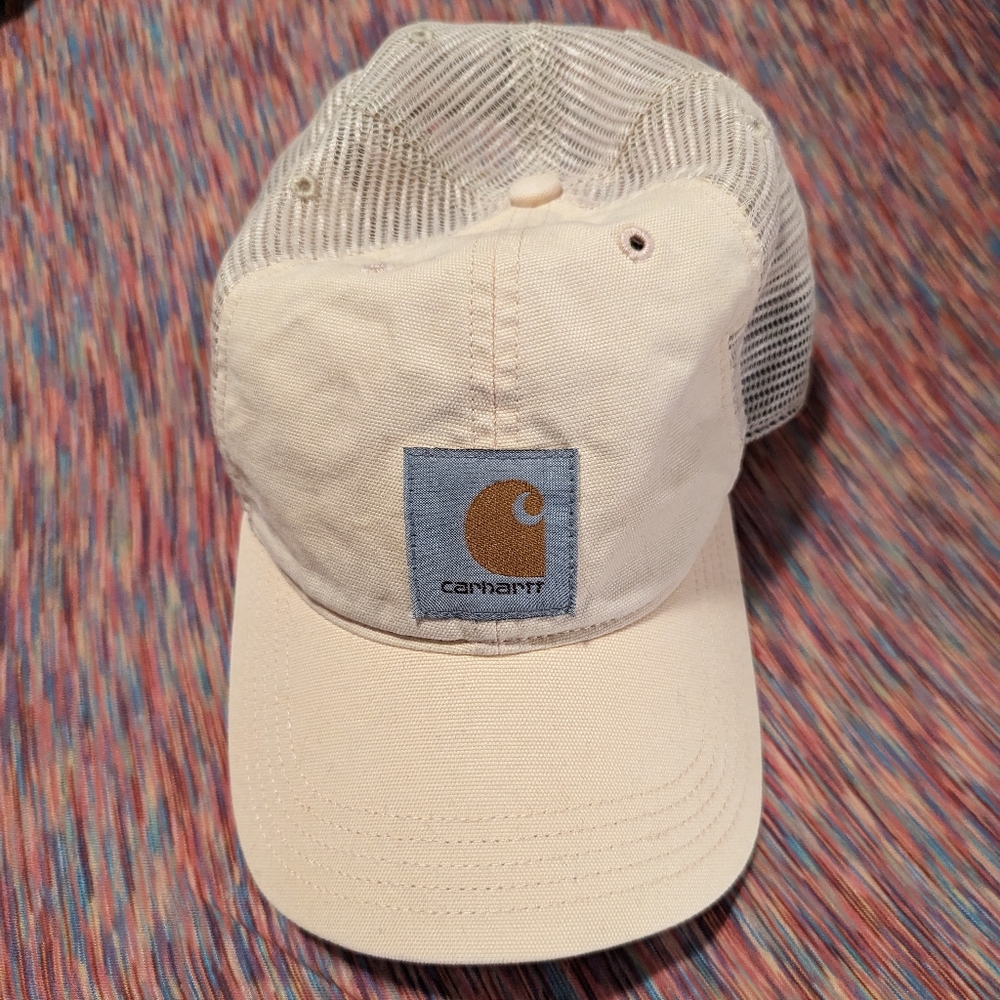 Mens gently worn Carhartt hat. OSFM, mesh back, no rips or stains.